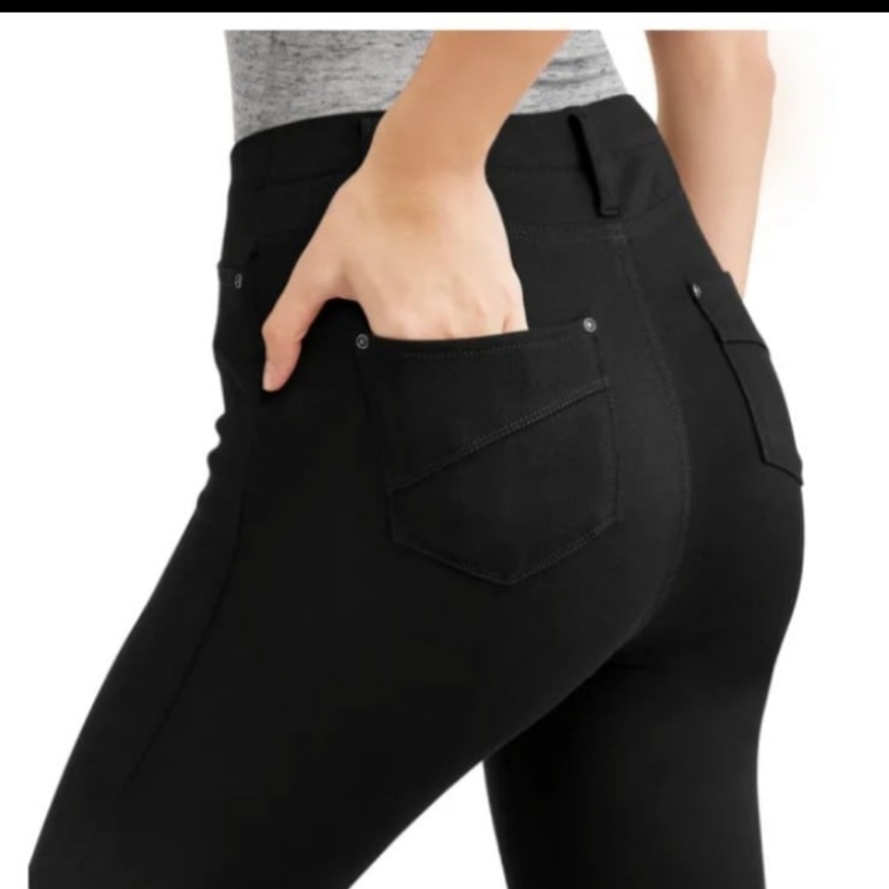 Time & Tru Soft Knit jeggings. Size xs extra small pants black stretch leggings